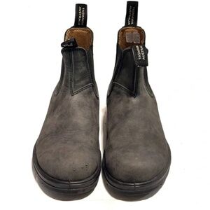 Blundstone Classic Chelsea Boots in Rustic Black Women's US 10/ UK 7